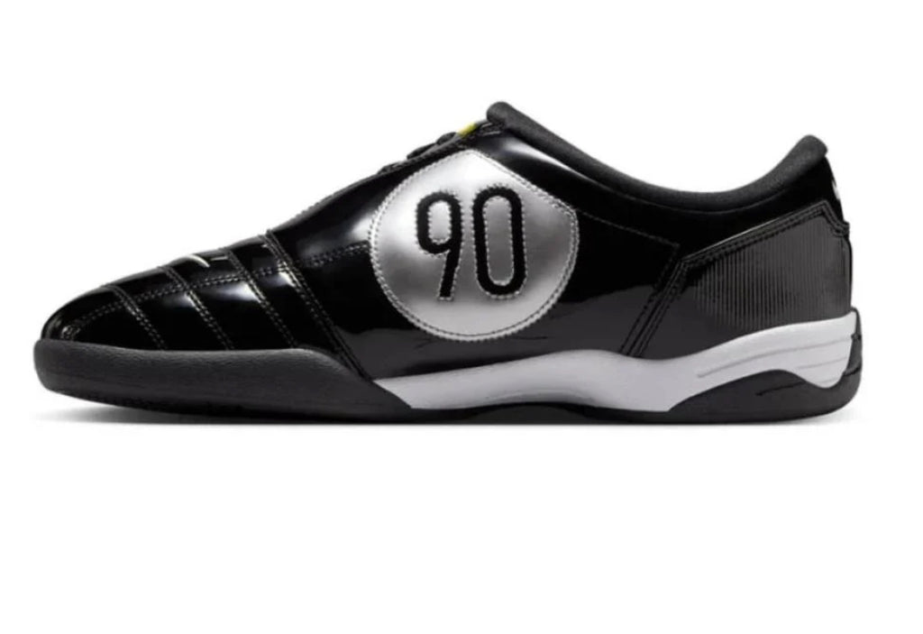 NIKE TOTAL 90 “black”
